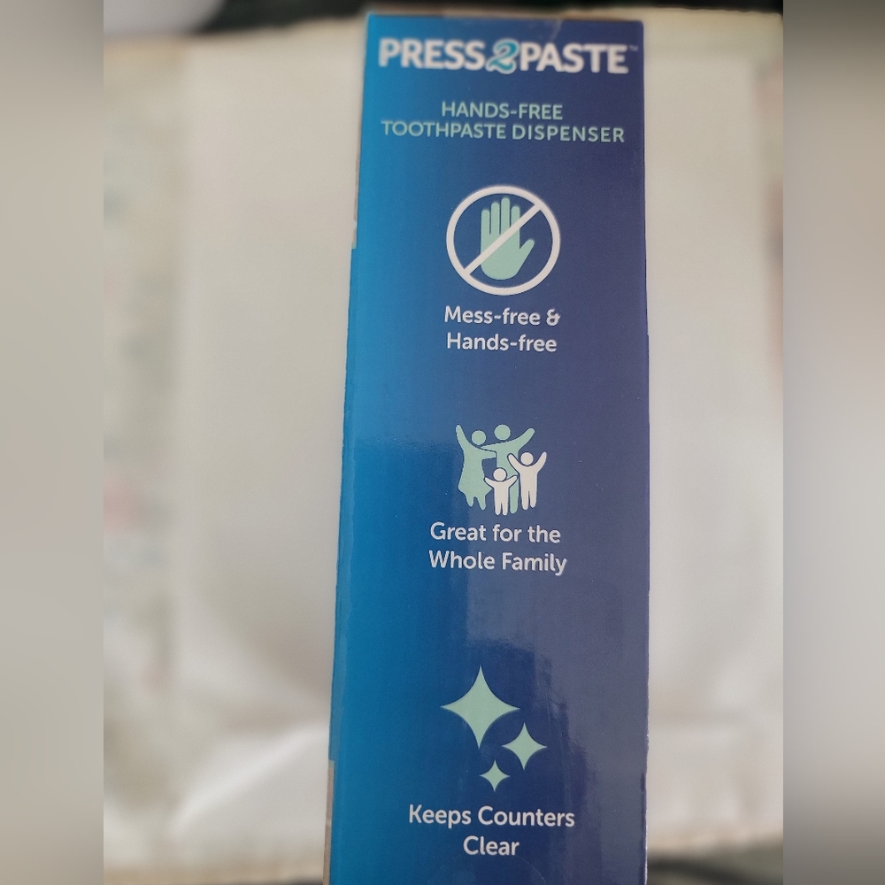 Hands-Free Toothpaste Dispenser - White - Picture 3 of 4